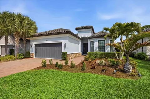5649 Piccolo St, Nokomis, FL 34275