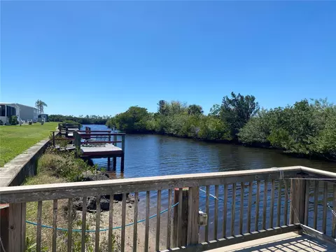 724 Blackburn Blvd, North Port, FL 34287