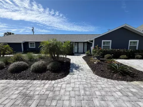 15 Gulf Manor Dr, Venice, FL 34285