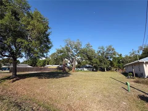 lot22 Camphor Ave, Sarasota, FL 34231