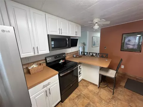 Undisclosed, Venice, FL 34285 photo 14