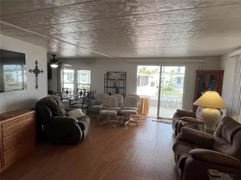 Undisclosed, Venice, FL 34285 photo 11