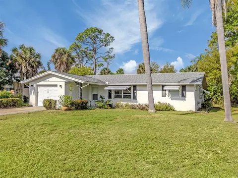 Exterior - 3180 Fallow Rd, Venice, FL 34293 photo 9 of 14