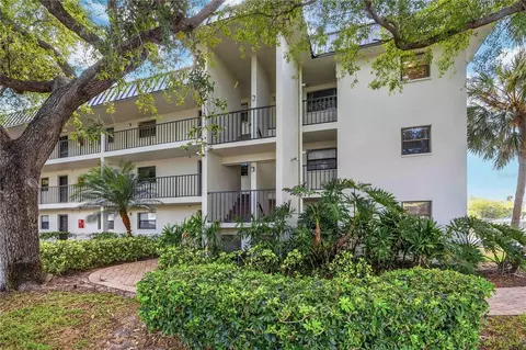 104 Capri Isles Blvd #301, Venice, FL 34292