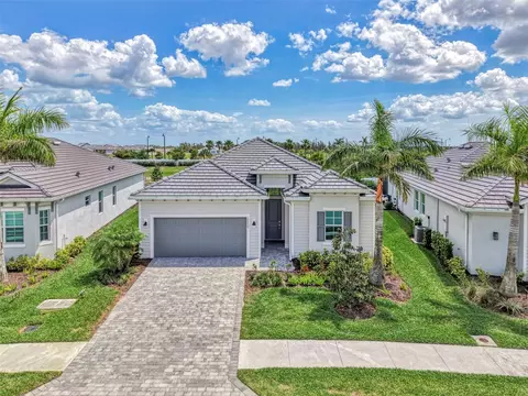 17220 Jadestone Ct, Venice, FL 34293