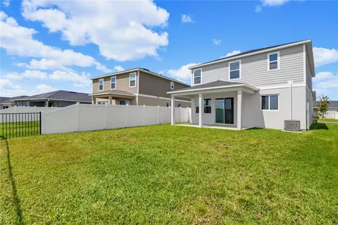 Exterior - 9395 Sandy Bluffs Cir, Parrish, FL 34219 photo 7 of 12