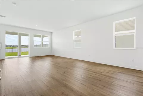 Living - 9395 Sandy Bluffs Cir, Parrish, FL 34219 photo 2 of 5