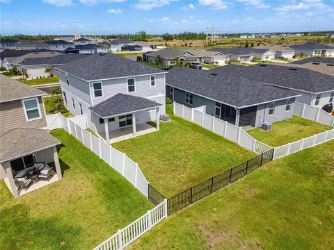 View/Area - 9395 Sandy Bluffs Cir, Parrish, FL 34219 photo 3 of 10