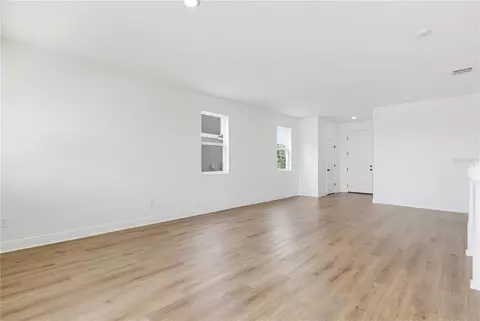Living - 9395 Sandy Bluffs Cir, Parrish, FL 34219 photo 5 of 5