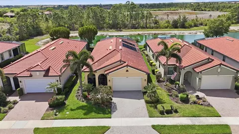 10441 Crooked Creek Dr, Venice, FL 34293