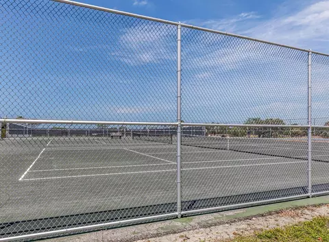 Exterior - 2972 Argyle Rd, Venice, FL 34293 photo 7 of 9