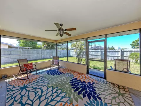 Exterior - 2972 Argyle Rd, Venice, FL 34293 photo 4 of 9
