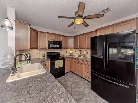 Kitchen - 2972 Argyle Rd, Venice, FL 34293 photo 1 of 3