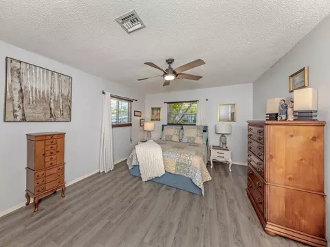 Bedroom - 2972 Argyle Rd, Venice, FL 34293 photo 2 of 4