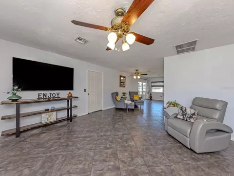 Living - 2972 Argyle Rd, Venice, FL 34293 photo 3 of 3