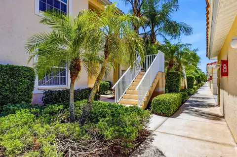4270 Vicenza Dr #B40, Venice, FL 34293
