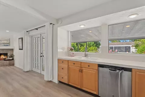 Kitchen - 5868 Denison Dr, Venice, FL 34293 photo 3 of 8