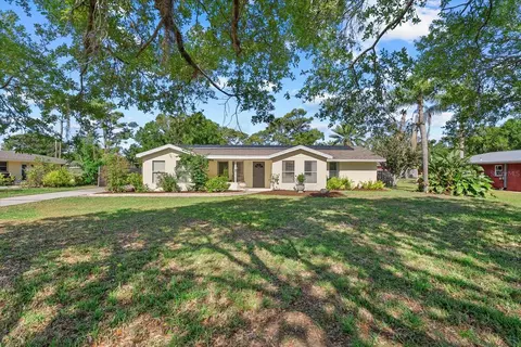 Exterior - 5868 Denison Dr, Venice, FL 34293 photo 20 of 20