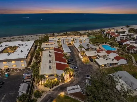 500 Park Blvd S #106, Venice, FL 34285