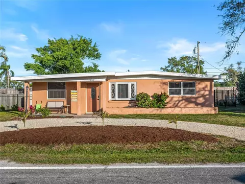 1328 Jamaica Rd, Venice, FL 34293