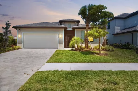 17090 Luminous Ave, Venice, FL 34293