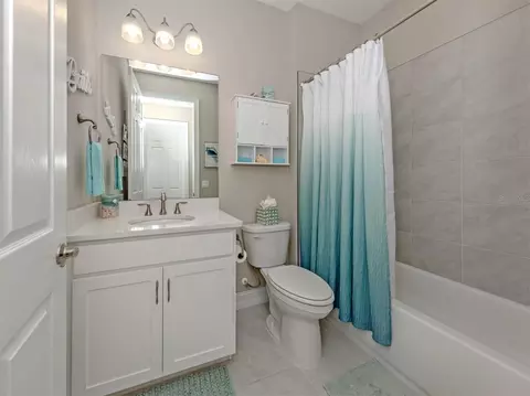 Bath - 749 Ibiza Loop, Venice, FL 34292 photo 2 of 2