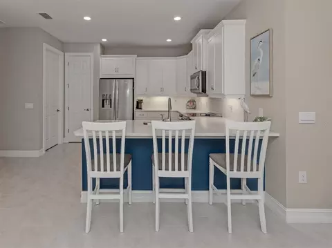 Kitchen - 749 Ibiza Loop, Venice, FL 34292 photo 3 of 6