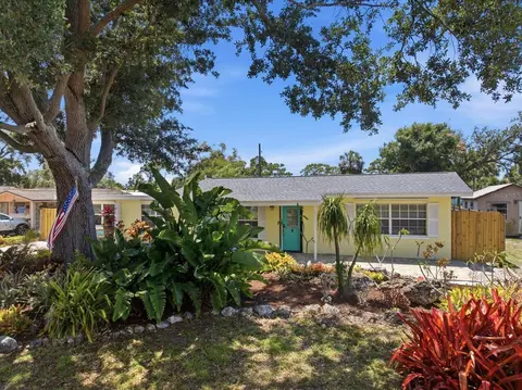 1212 Pineland Ave, Venice, FL 34285
