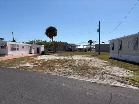 218 Outer Dr W, Venice, FL 34285