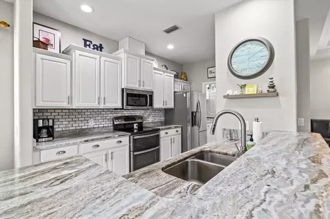 Kitchen - 2191 Chenille Ct, Venice, FL 34292 photo 2 of 9