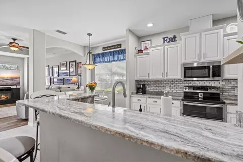 Kitchen - 2191 Chenille Ct, Venice, FL 34292 photo 7 of 9