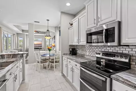 Kitchen - 2191 Chenille Ct, Venice, FL 34292 photo 5 of 9