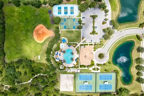 View/Area - 2191 Chenille Ct, Venice, FL 34292 photo 7 of 16