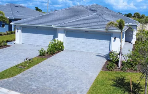 8225 Shore Lake Dr, Englewood, FL 34224