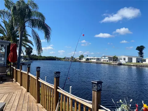 520 Ideal Pl, North Port, FL 34287