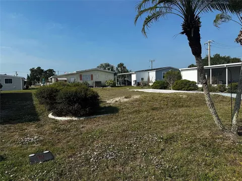 206 Schooner St, North Port, FL 34287
