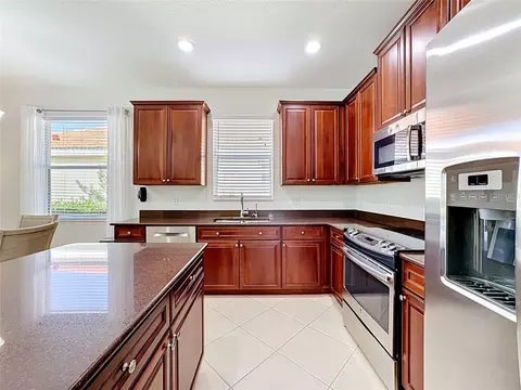 Kitchen - 11603 Dancing River Dr, Venice, FL 34292 photo 5 of 5
