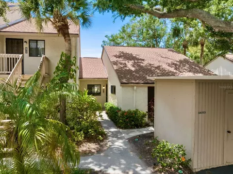 674 Bird Bay Cir #20, Venice, FL 34285