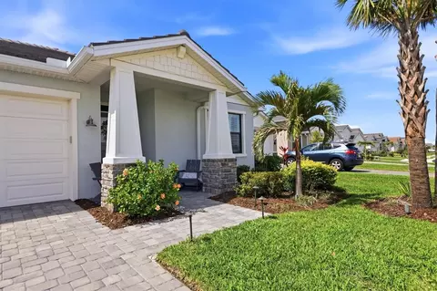 Exterior - 18645 Midsummer Pl, Venice, FL 34293 photo 2 of 20