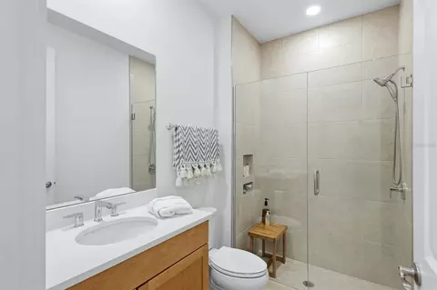 Bath - 18645 Midsummer Pl, Venice, FL 34293 photo 4 of 4