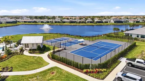 View/Area - 18645 Midsummer Pl, Venice, FL 34293 photo 17 of 25
