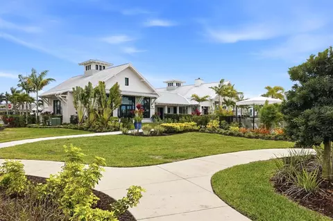 View/Area - 18645 Midsummer Pl, Venice, FL 34293 photo 5 of 25