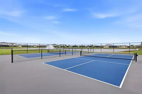 View/Area - 18645 Midsummer Pl, Venice, FL 34293 photo 16 of 25