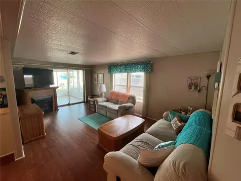 825 Jolanda Cir, Venice, FL 34285 photo 7