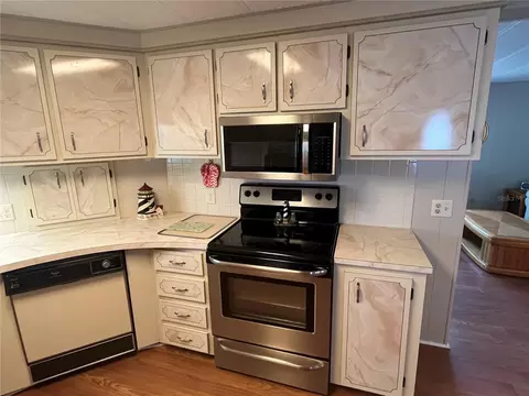 825 Jolanda Cir, Venice, FL 34285 photo 18
