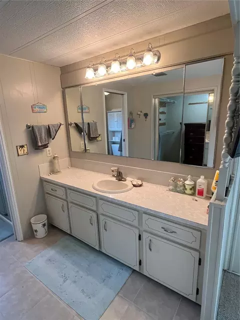 825 Jolanda Cir, Venice, FL 34285 photo 33