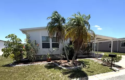 717 Riverview Cir, North Port, FL 34287