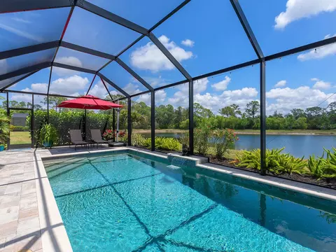 200 Daylily Blvd, Nokomis, FL 34275