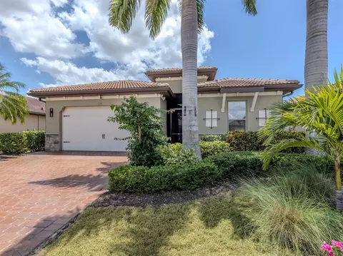 195 Maraviya Blvd, Nokomis, FL 34275