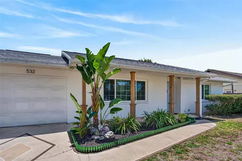 532 Center Rd, Venice, FL 34285